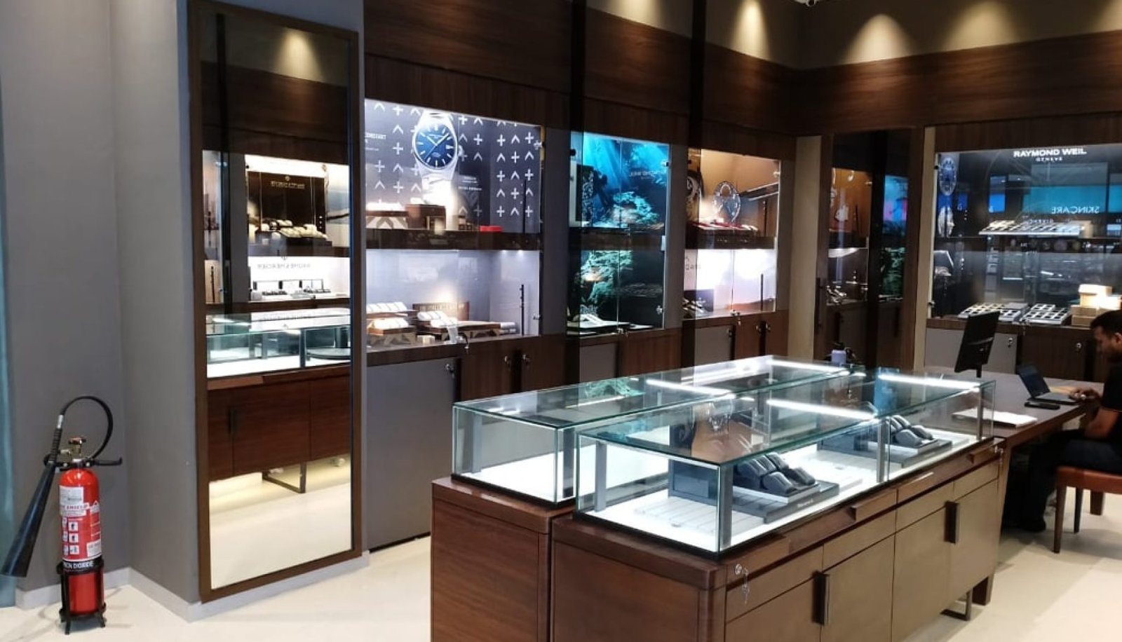 Retail-Store-7 - Copy